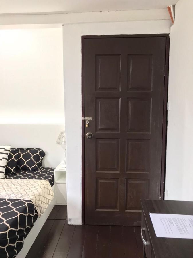 Kenyalang Urban Homestay Kuching Bagian luar foto