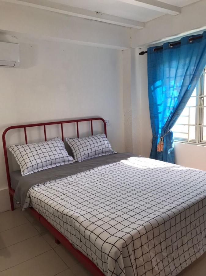 Kenyalang Urban Homestay Kuching Bagian luar foto