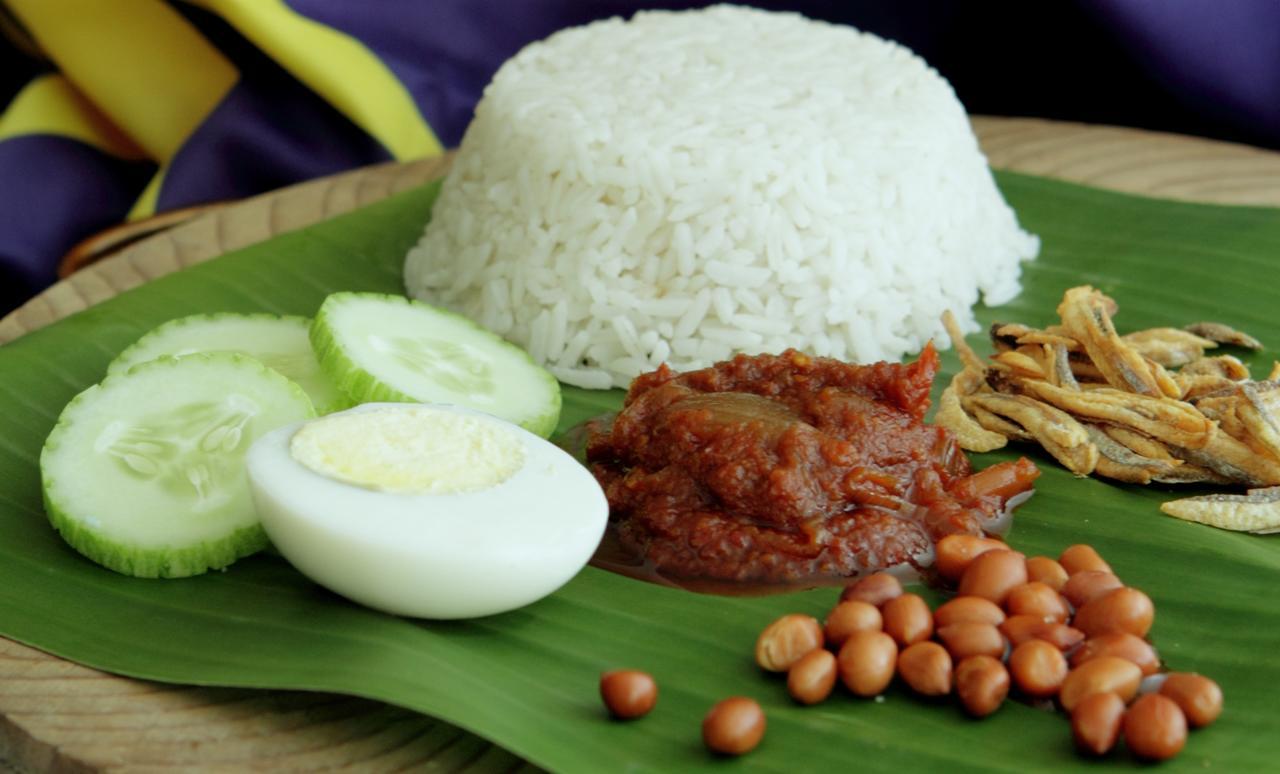 Kenyalang Urban Homestay Kuching Bagian luar foto