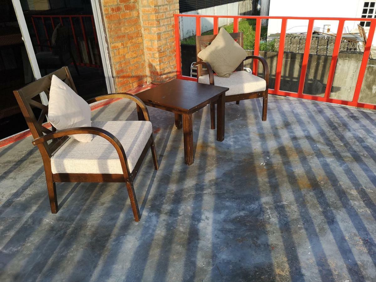 Kenyalang Urban Homestay Kuching Bagian luar foto